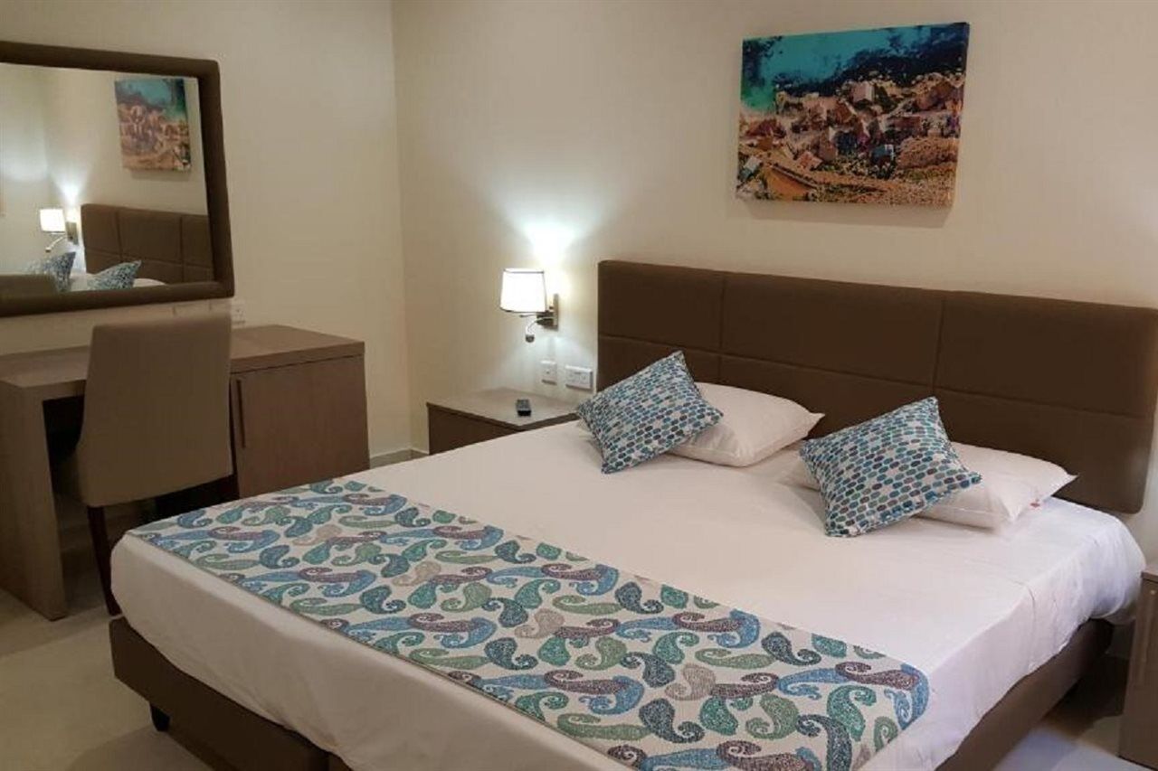 Hotel Kennedy Nova Gzira Екстер'єр фото